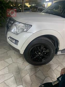ميتسوبيشي باجيرو